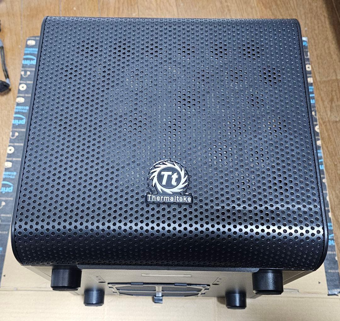 Thermaltake Core V1 変則2面窓仕様 Noctuaファン2基付