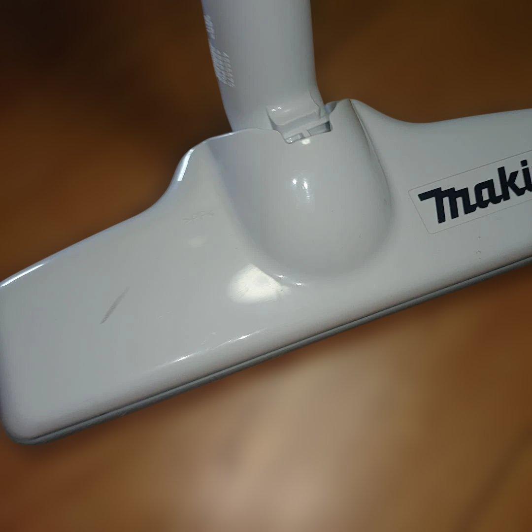 Makita 充電式クリーナー CL180FD