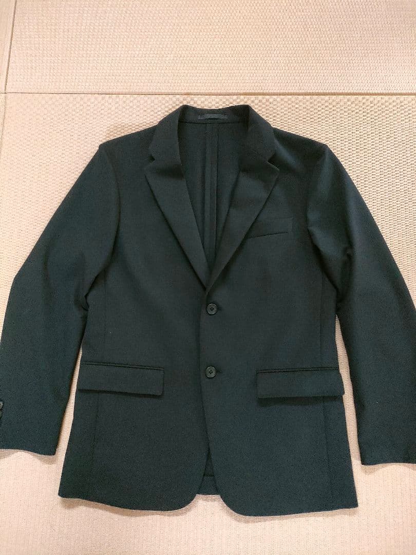 UNIQLO 感動ジャケット＆パンツ　ブラック　着用一度のみ！シャツ付き！