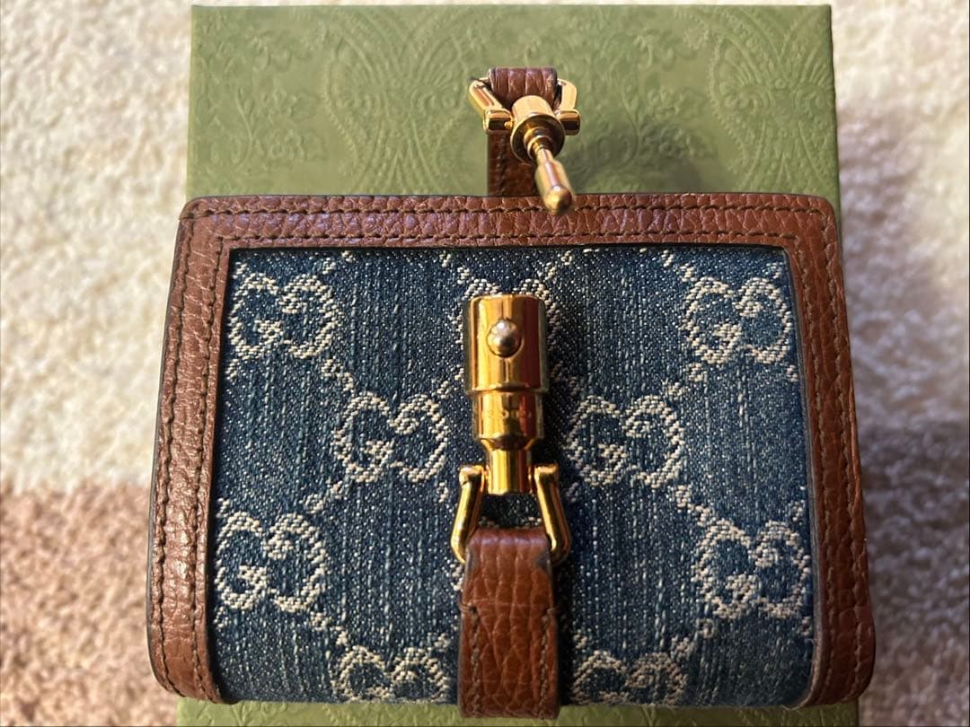 GUCCIジャッキー1961二つ折り財布　デニム