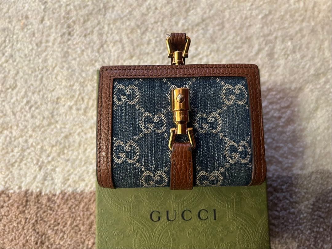GUCCIジャッキー1961二つ折り財布　デニム