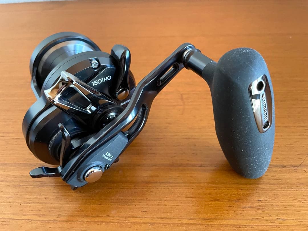 【美品】SHIMANO オシアジガー F CUSTOM 1501HG