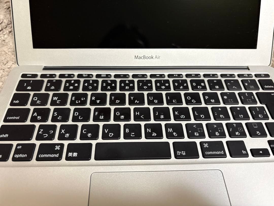 美品　ケース付き　MacBook Air 11インチ　2012