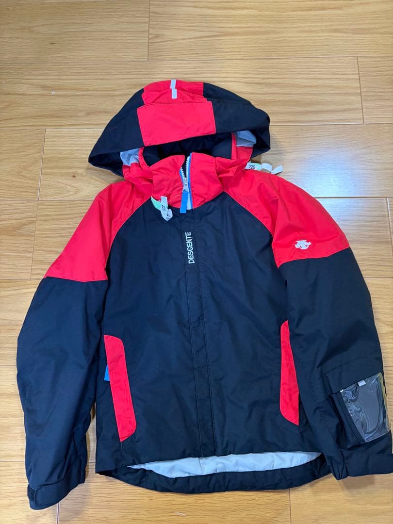 DESCENTE 子供用スキーウェア 赤黒 サロペット付き