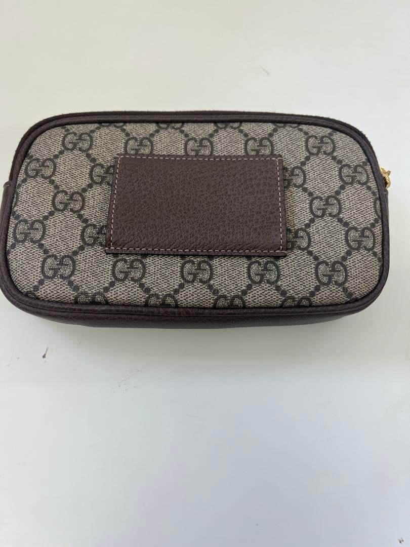 GUCCI ボディバッグ GGキャンバス