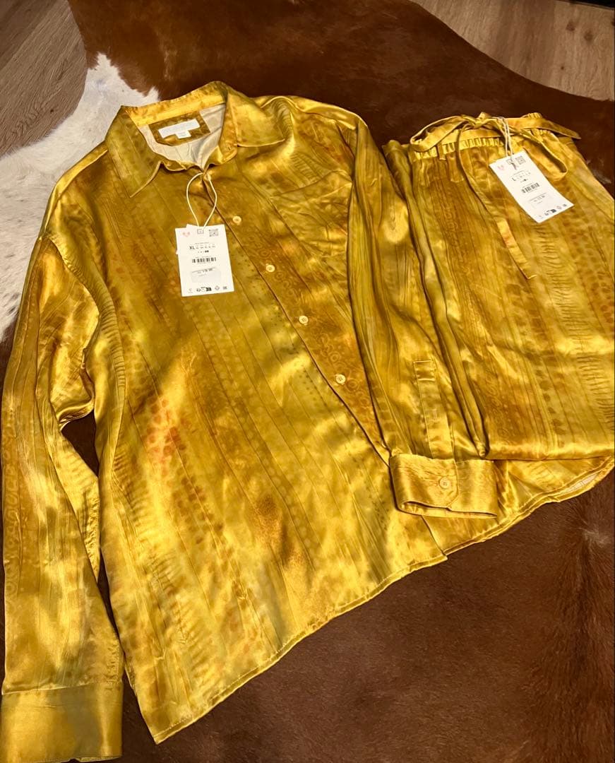 ZARA シルク100% リラックスフィットカラードリラックスシャツ&パンツ