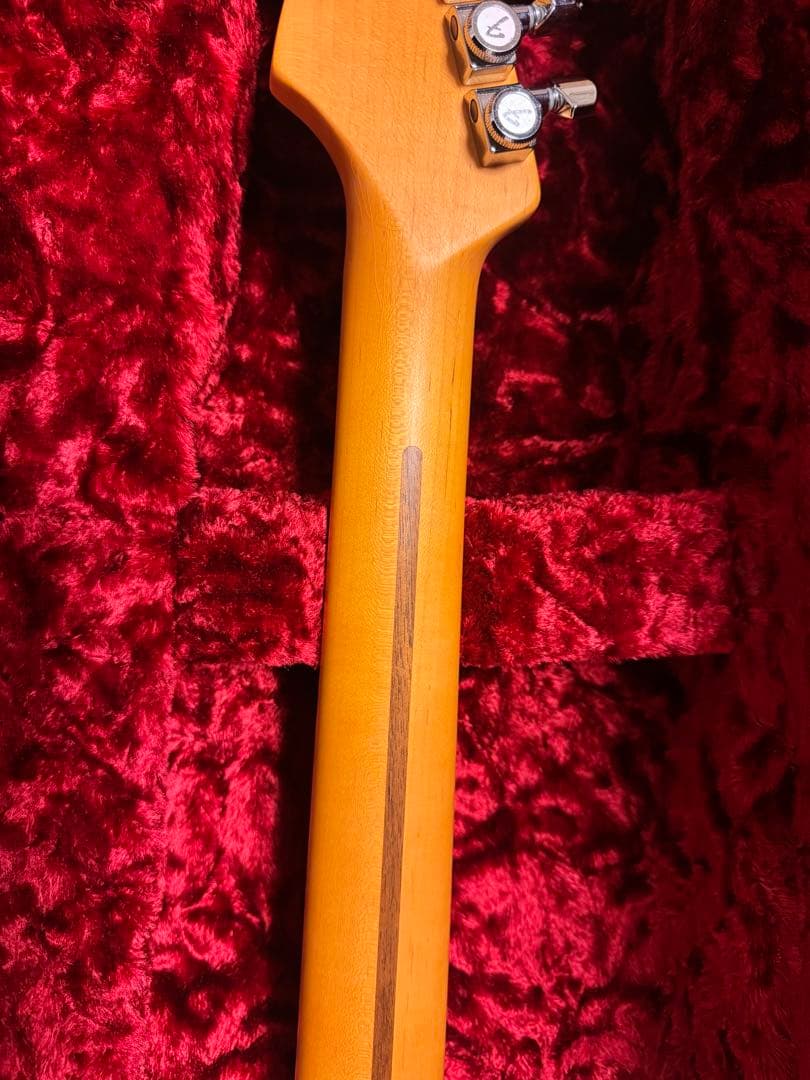 Fender Ultra Luxe Vintage 50s ストラトキャスター