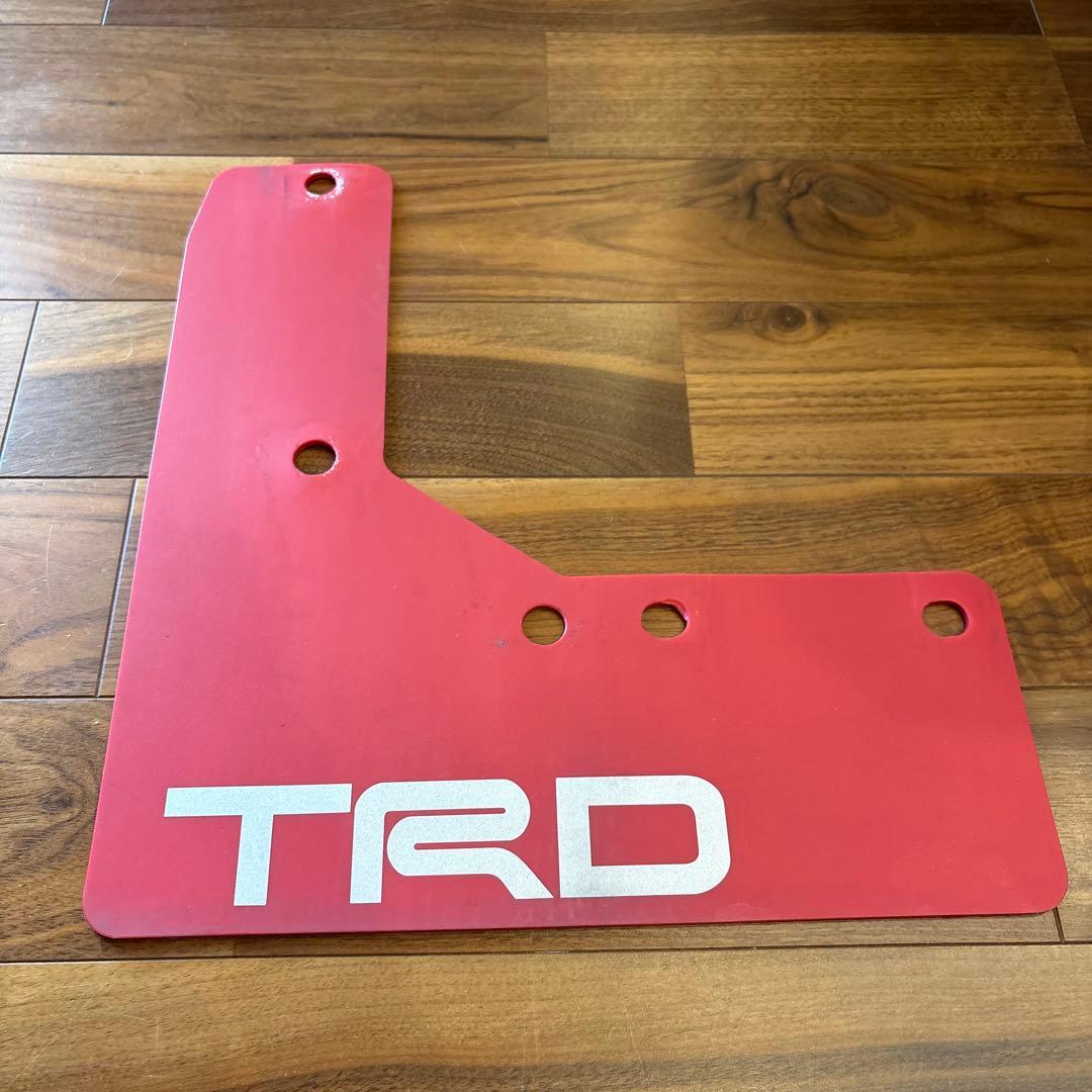 ハイエース TRD レッド マッドフラップ 4枚セット 泥除け