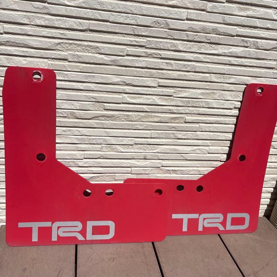 ハイエース TRD レッド マッドフラップ 4枚セット 泥除け