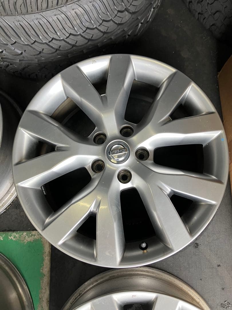 18インチアルミホイール４本セット ムラーノ 純正z52 z51