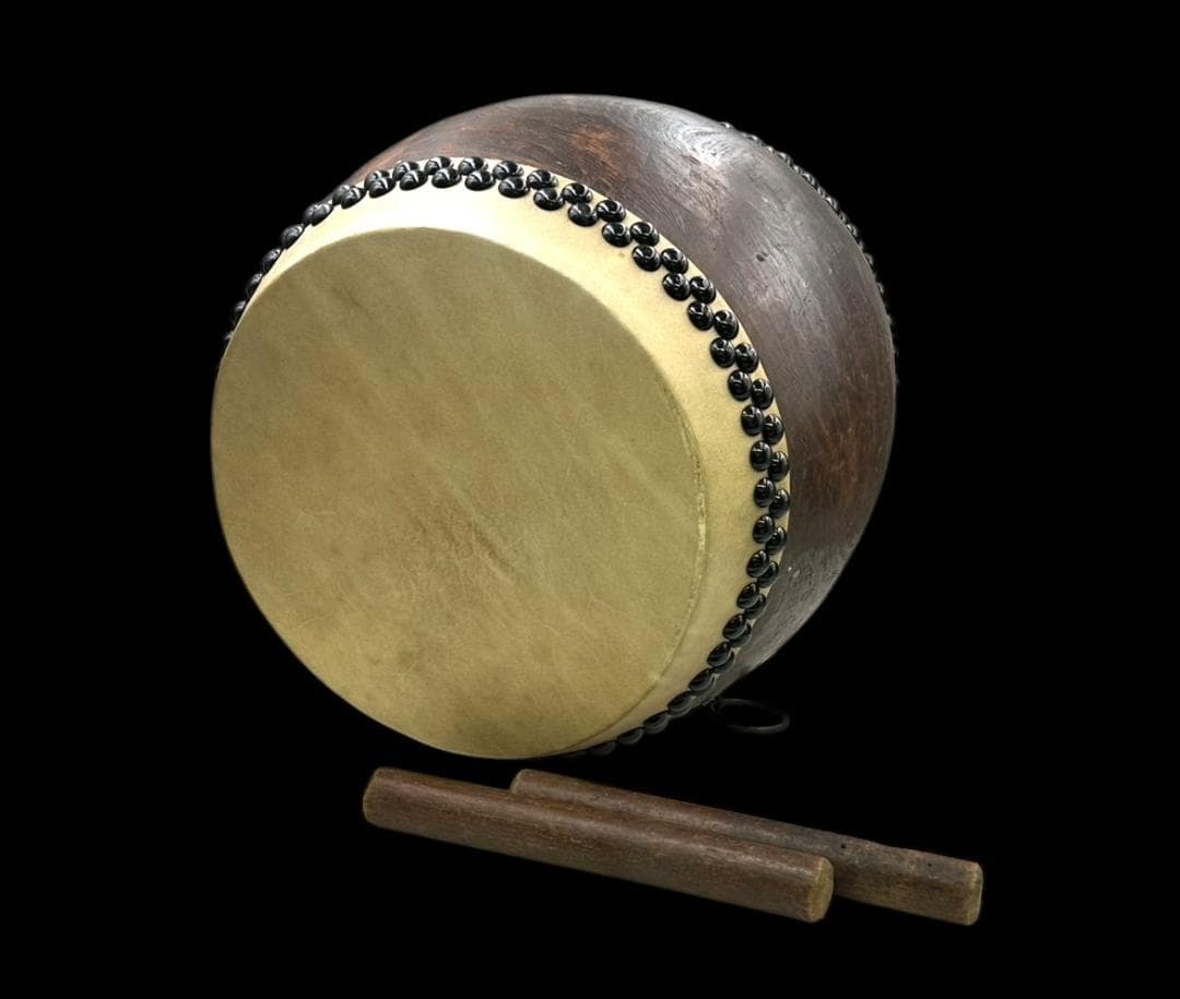 長胴太鼓 和太鼓 皮破れなし くりぬき胴 打面-約35㎝ 胴高-約45㎝ 宮太鼓