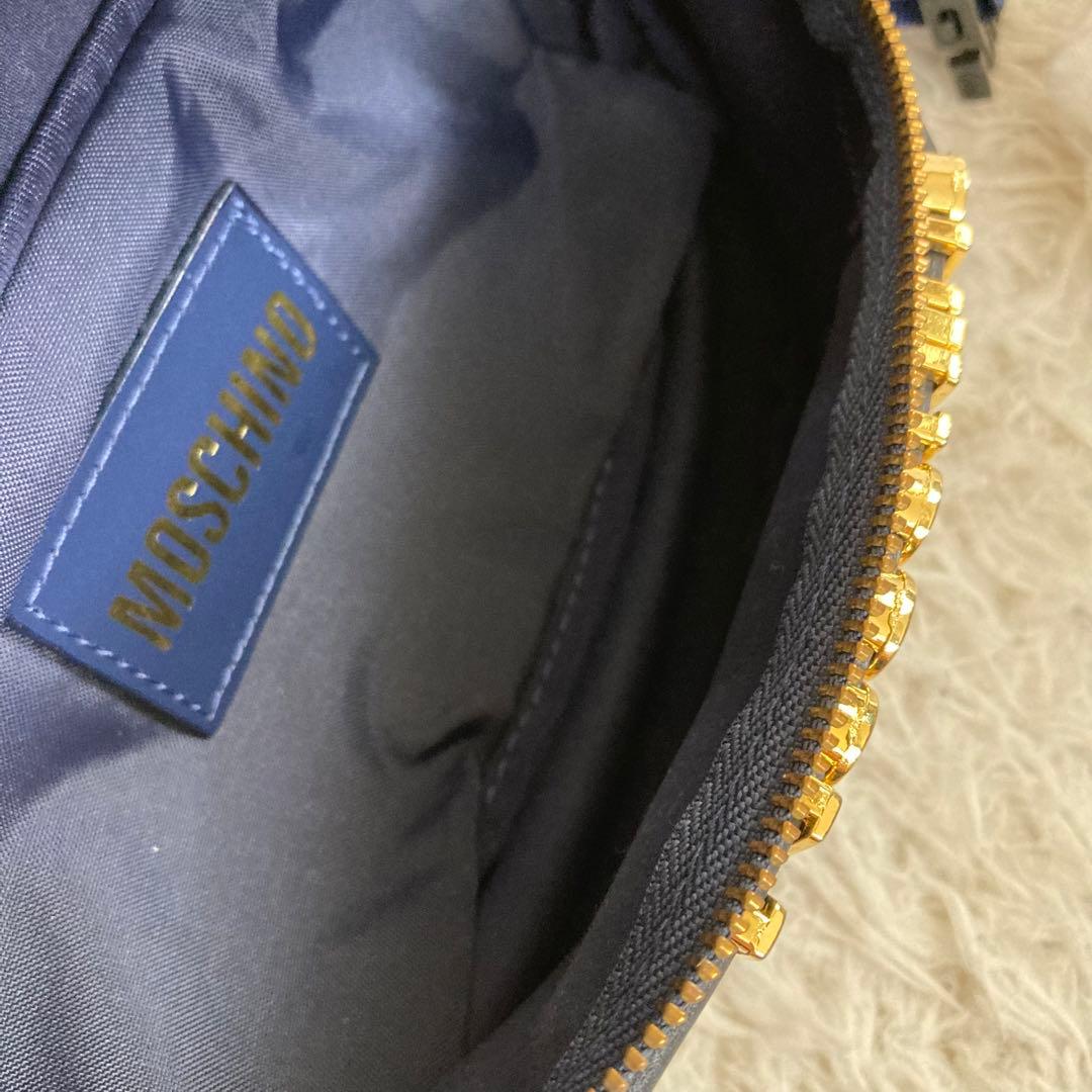 MOSCHINO モスキーノ ウエストバッグ ボディバッグ ロゴ ネイビー 金具