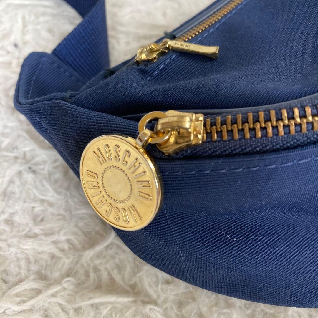 MOSCHINO モスキーノ ウエストバッグ ボディバッグ ロゴ ネイビー 金具