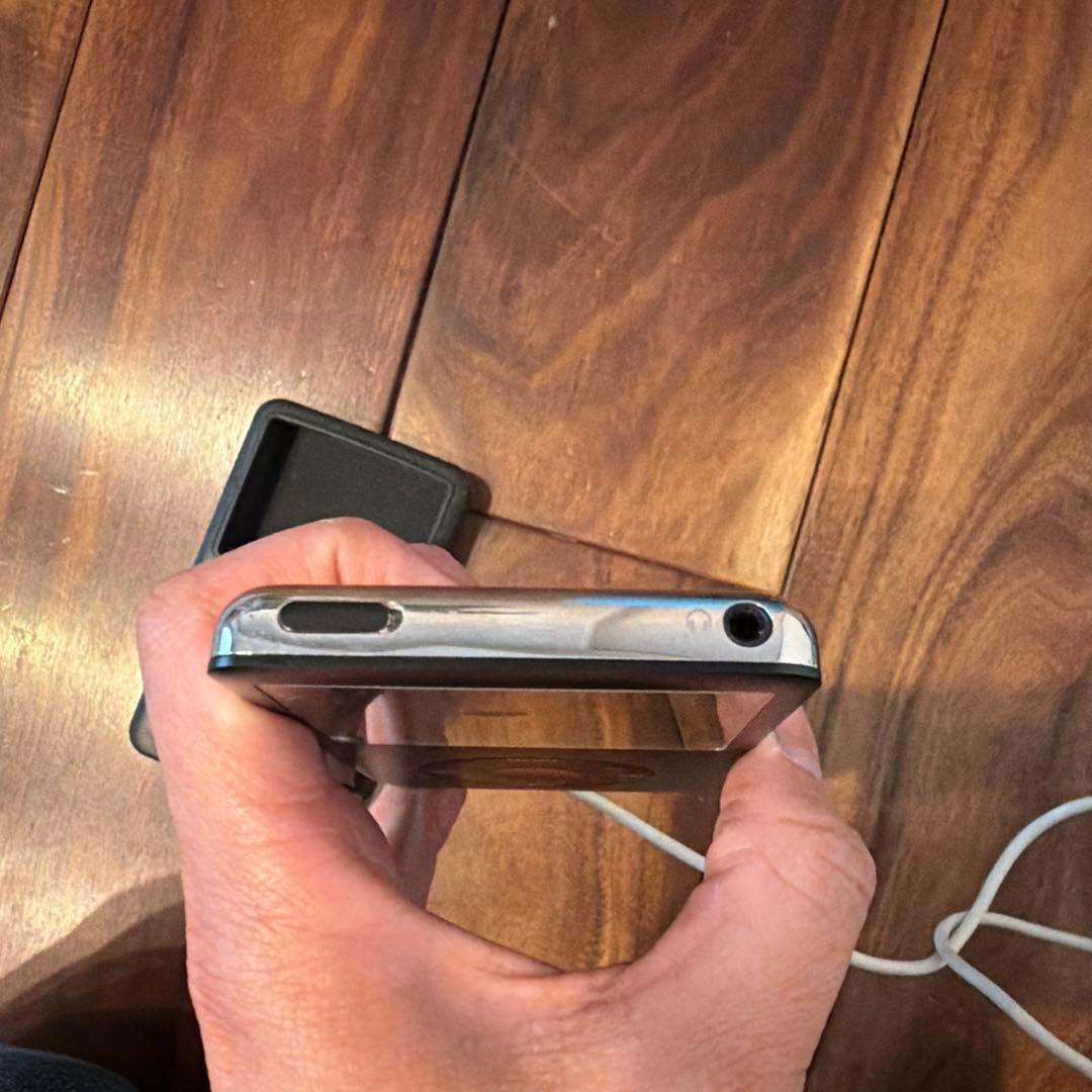 iPod A1238 Classic 80GB ケーブル付