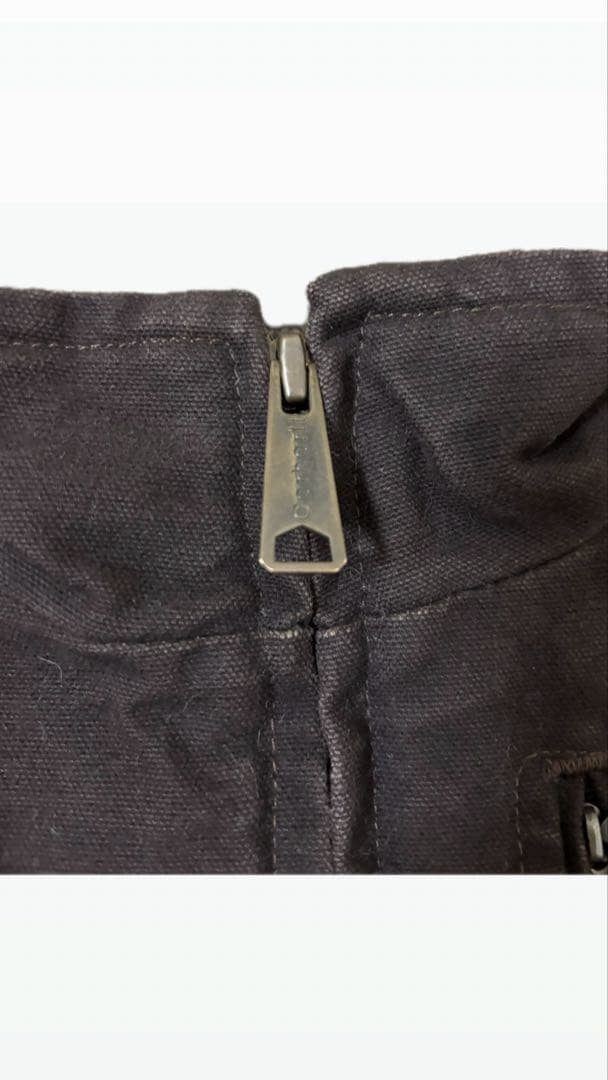 Carhartt ベスト ダークブラウン