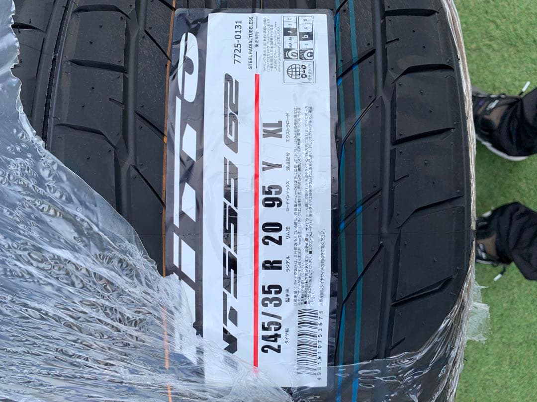 sho　①新品国産Nitto 245/35 R20 95 Y XL 2本