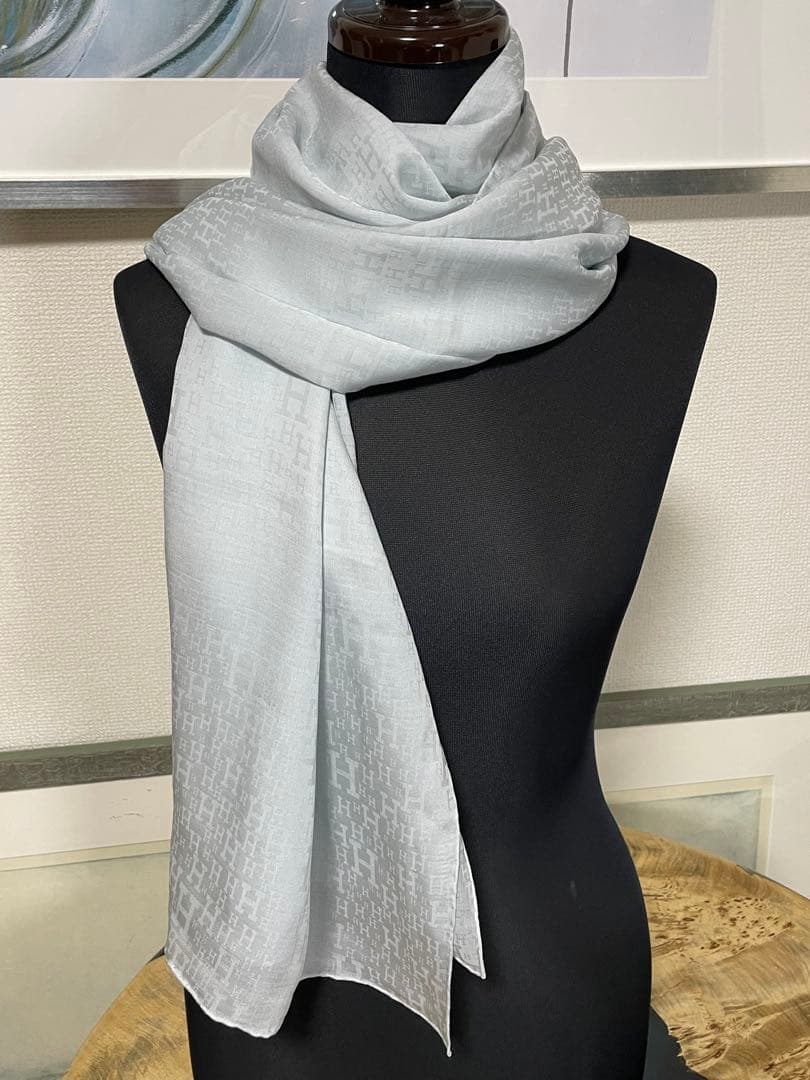 ま*め様 エルメスHERMES Hロゴ シルクショール マフラー 新品同様