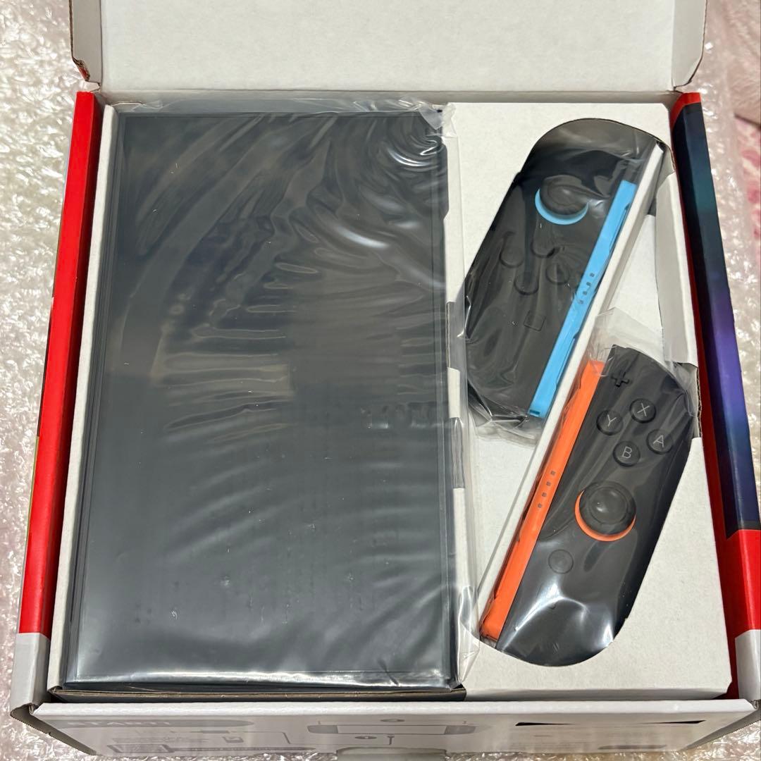 【新品】多言語NintendoSwitch2 (海外版)マリオカートワールド付き