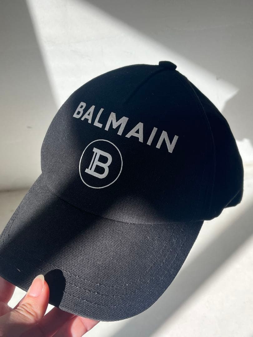 【美品】BALMAIN バルマン　ブラック ベースボールキャップ