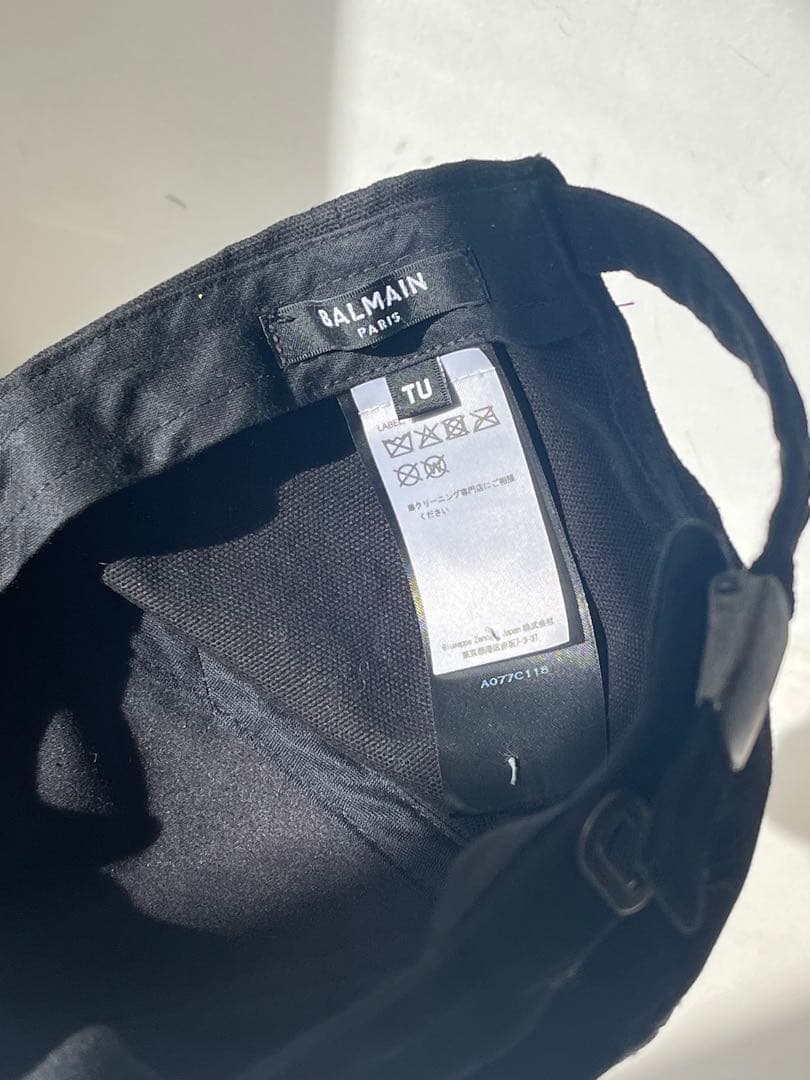 【美品】BALMAIN バルマン　ブラック ベースボールキャップ
