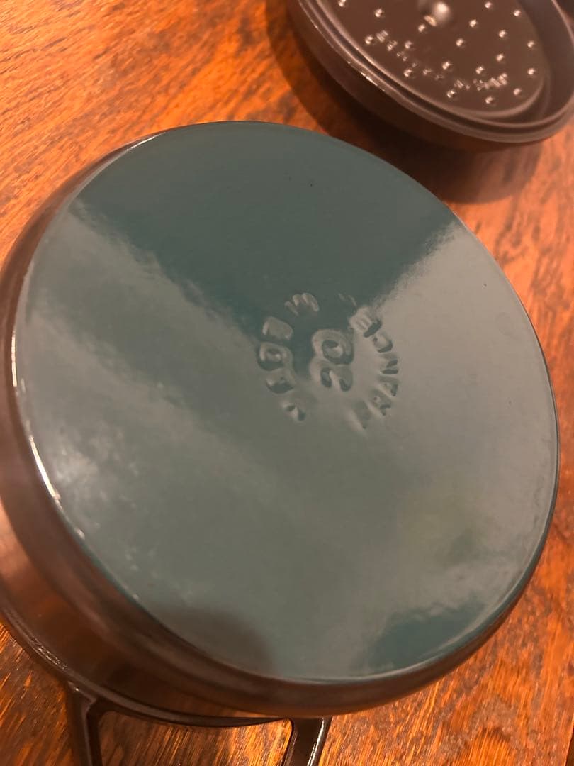 STAUB LA COCOTTE 20cm 黒 【蓋置き付き】