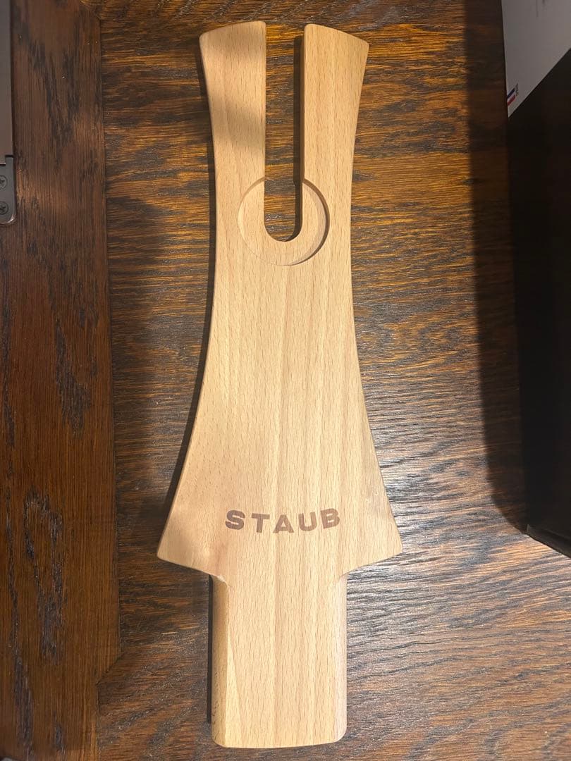 STAUB LA COCOTTE 20cm 黒 【蓋置き付き】