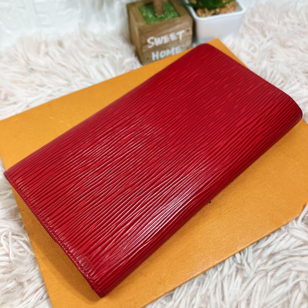 超美品 ルイヴィトン エピ インターナショナル ポルトフォイユ 長財布 赤 折り