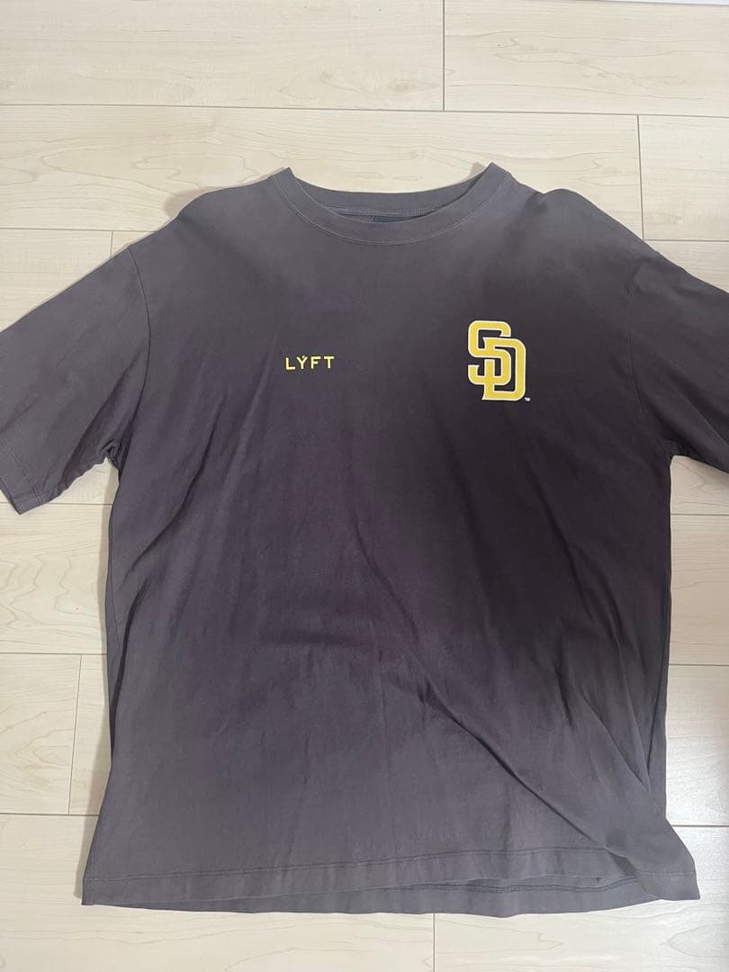 LYFT リフト Tシャツ Lサイズ サンディエゴ・パドレス