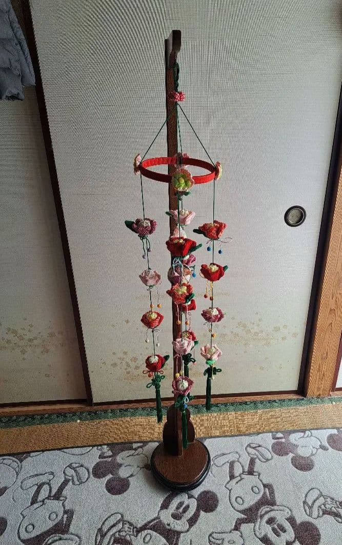 新春を飾る椿の輪飾り 　さげもん ちりめんハンドメイド