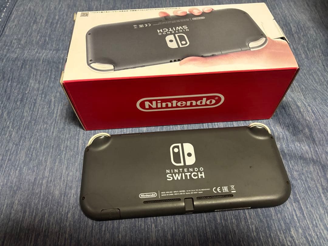 Nintendo Switch Lite グレー 本体と充電器付き　ジャンク品