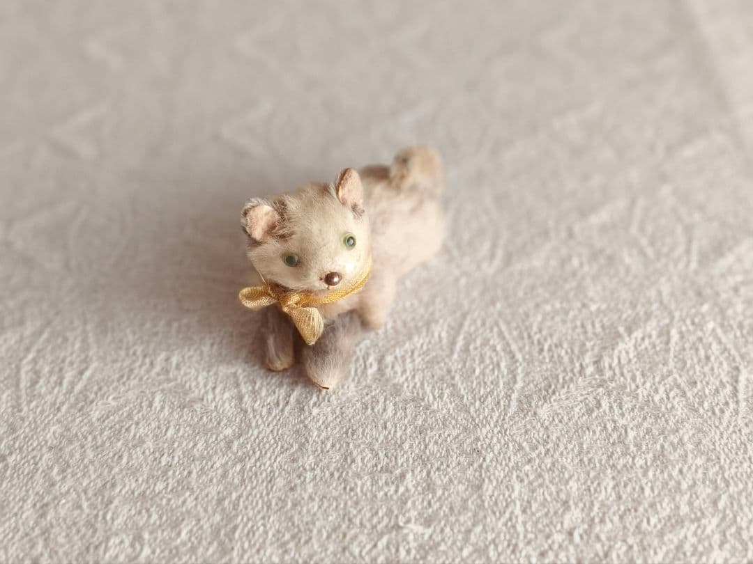 【misen2014さま】vintage figure ୨୧ ベージュ 猫ちゃん