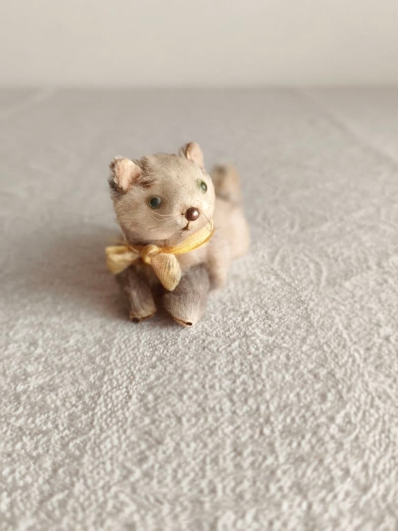 【misen2014さま】vintage figure ୨୧ ベージュ 猫ちゃん