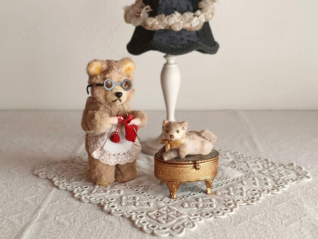 【misen2014さま】vintage figure ୨୧ ベージュ 猫ちゃん