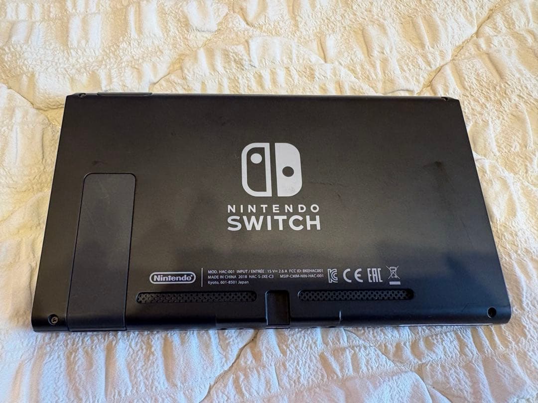 【美品】Nintendo Switch 本体 ネオンブルー・ネオンレッド