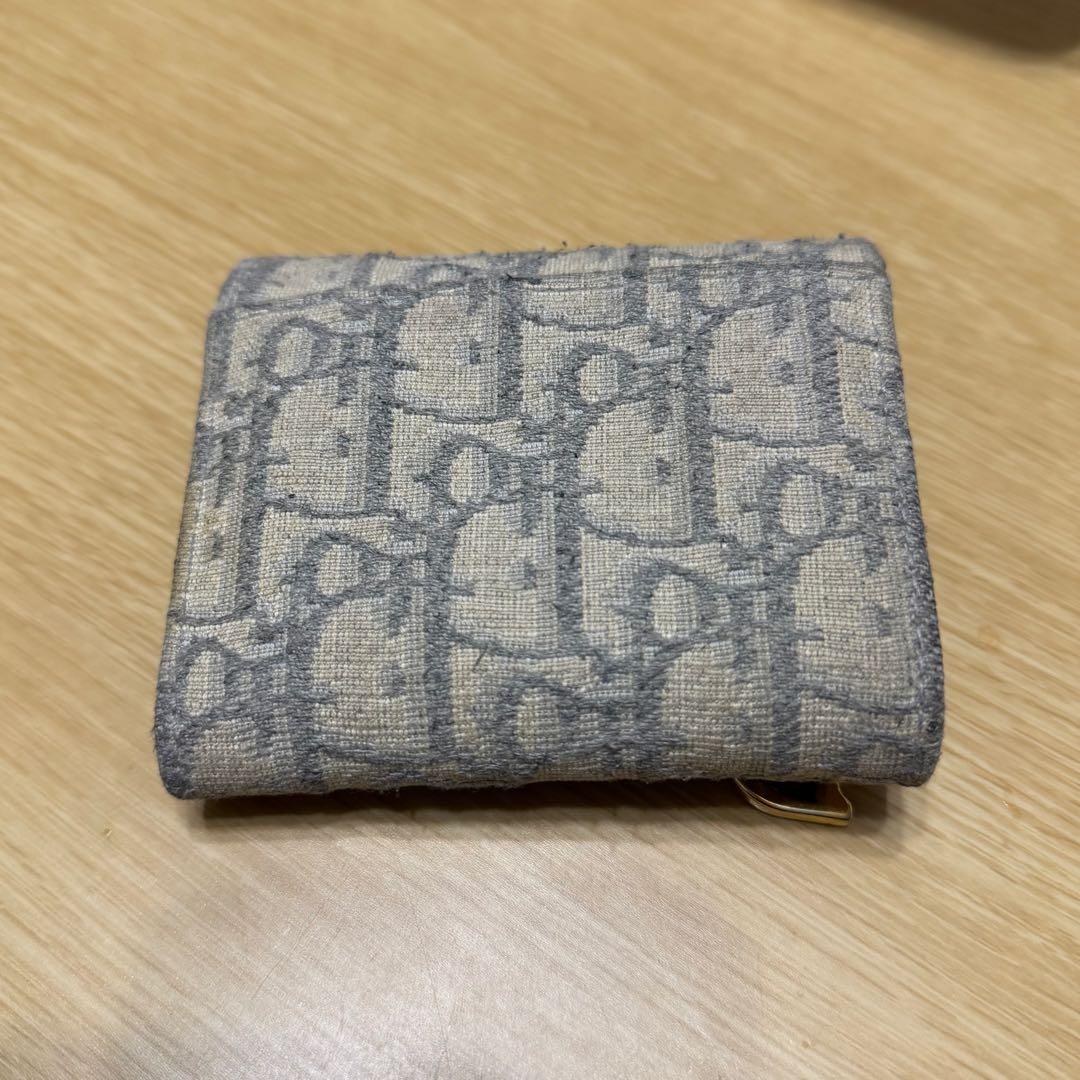 (箱、布入れ物付き)Dior グレー 三つ折り財布