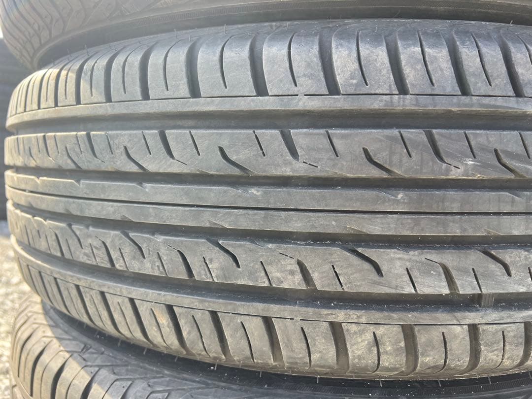 ダンロップ　グランドトレック　pt3 225/65r18 19年製　バリ山