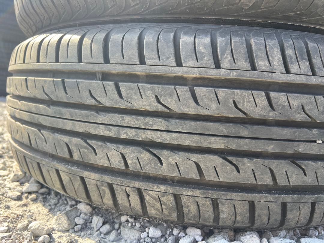 ダンロップ　グランドトレック　pt3 225/65r18 19年製　バリ山
