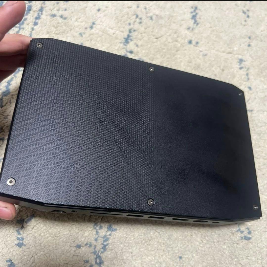 intel NUC 第8世代 NUC8I7HVK