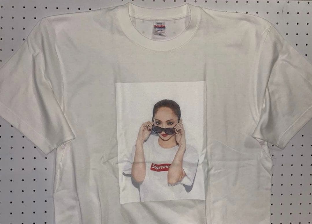 安室奈美恵　Tシャツ 白　XL 新品