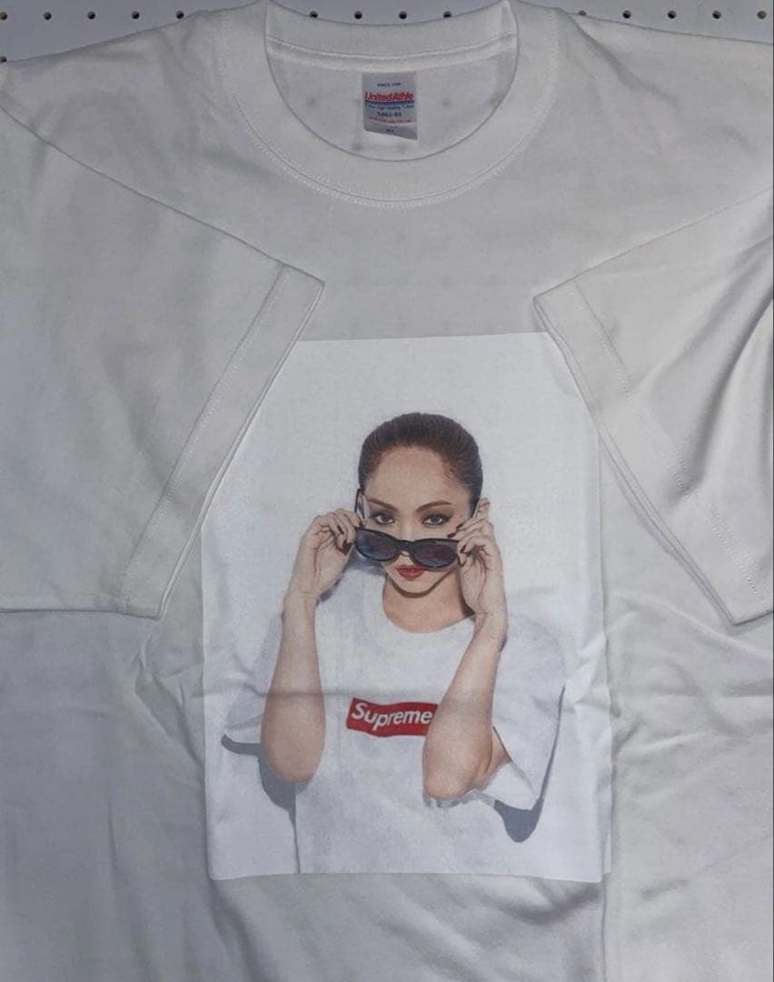 安室奈美恵　Tシャツ 白　XL 新品