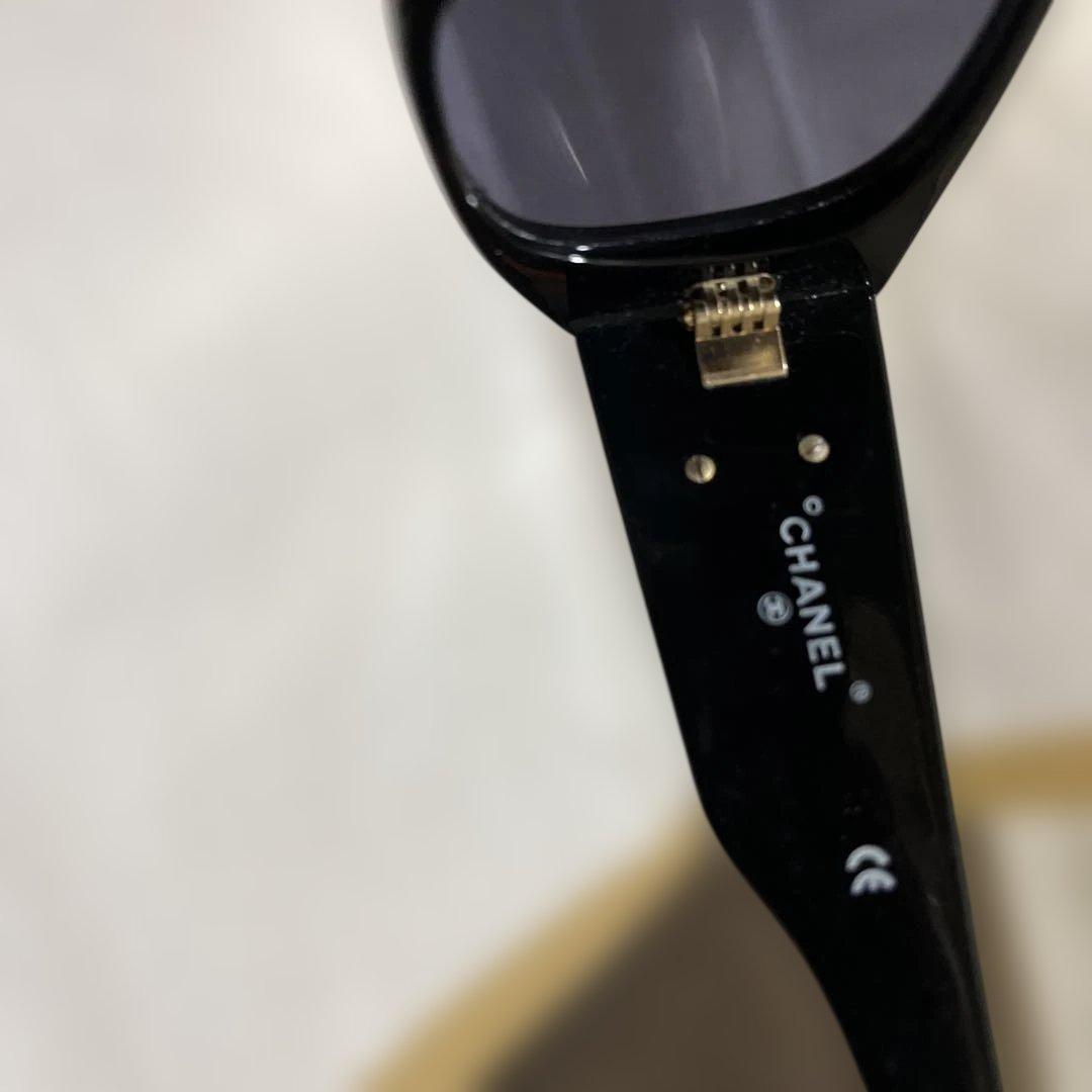 CHANEL ブラック サングラス クワッド型
