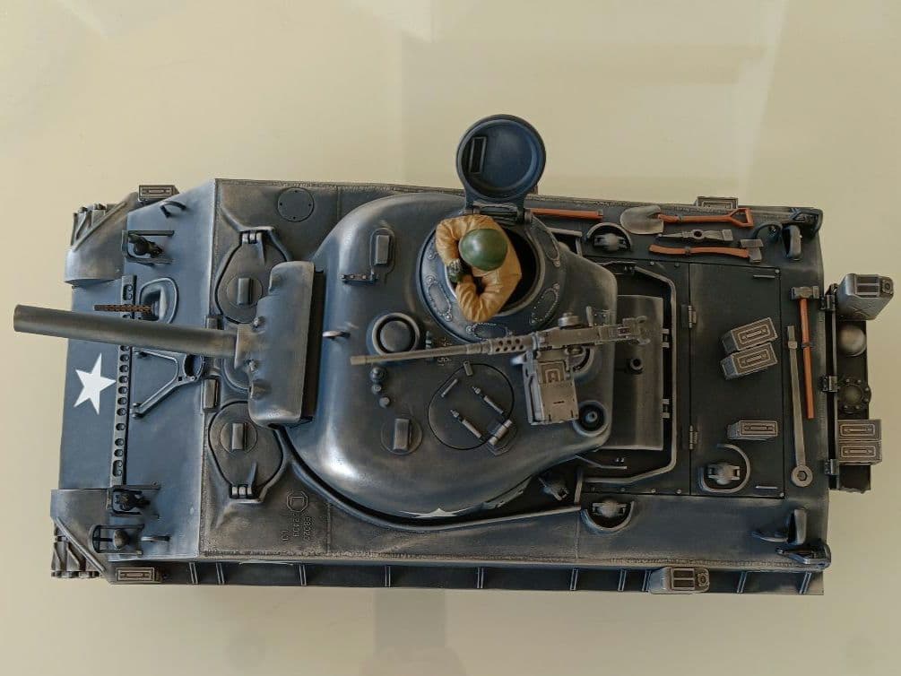 タミヤ　1/16 ラジオコントロールタンク　M4シャーマン　フルオペレーション