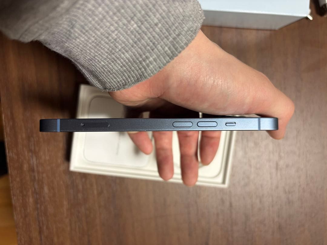 ［SIMフリー］iPhone 14 256G ブルー