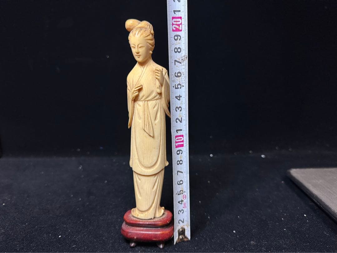置物　アンティーク　天然素材　仏像　彫刻 古美術品　細密細工　骨董コレクション