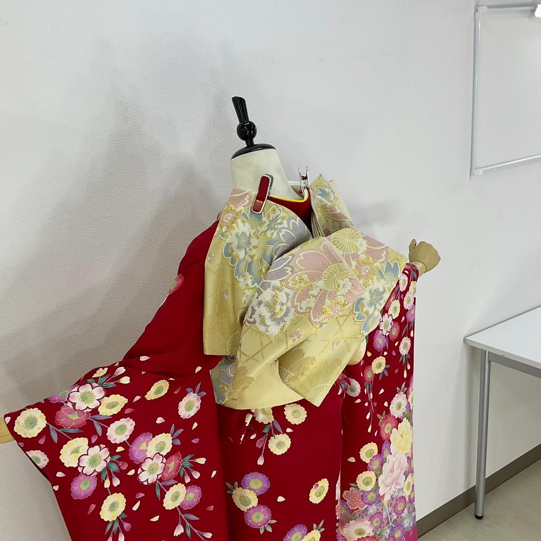 お振袖　赤　ふんわり　正絹　美品