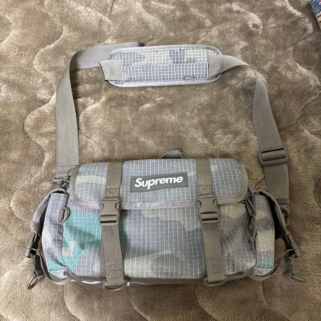 バッグ Supreme Mini Duffle Bag \"Woodland Camo\"