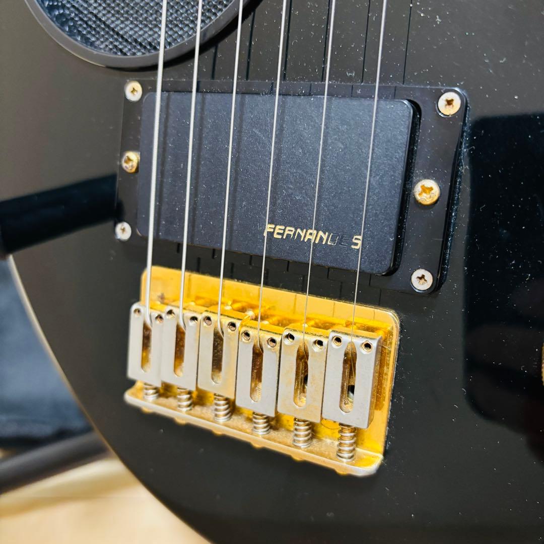 ZO-3 エレキギター ブラック ゴールド 生産終了 アンブ内蔵 ケース付