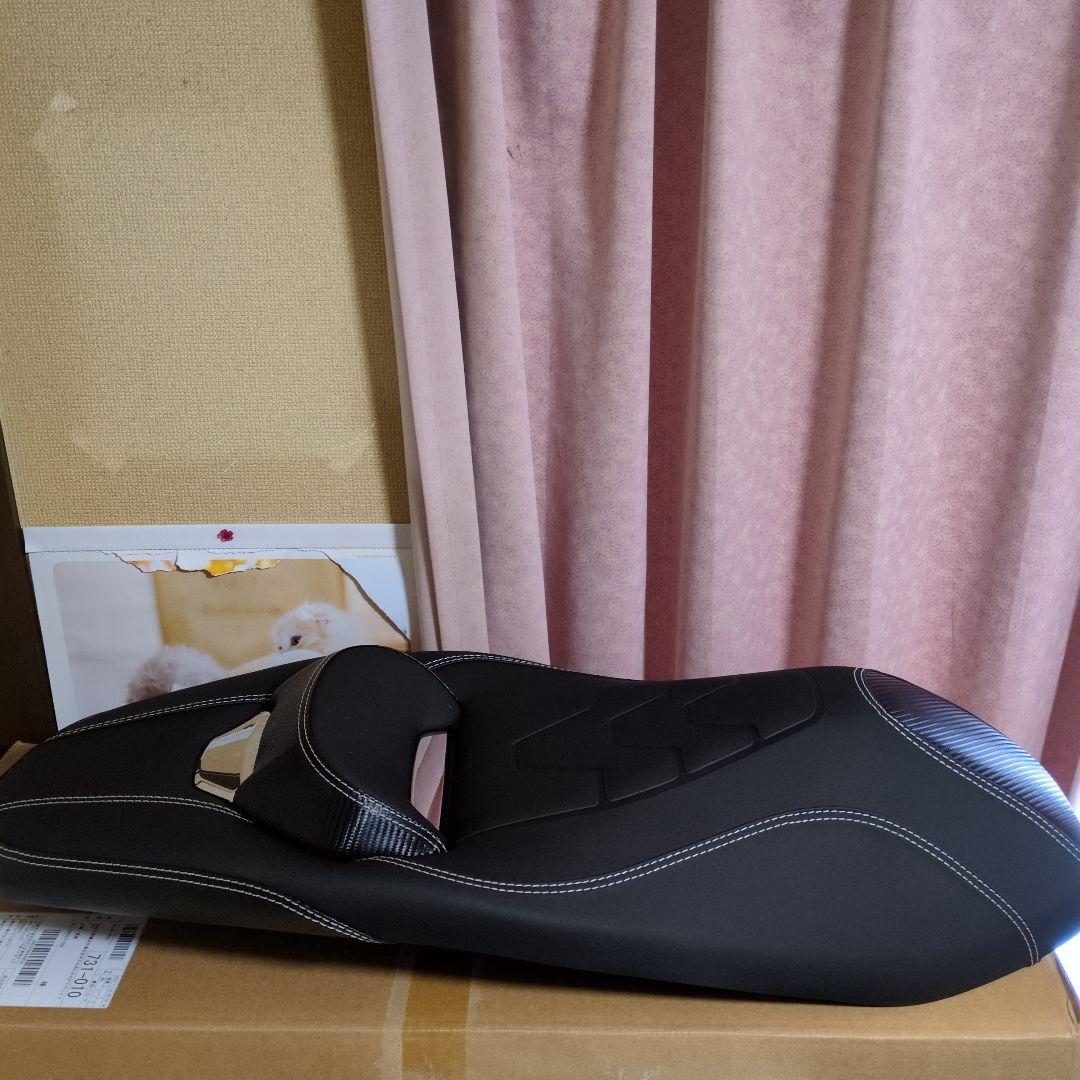 週末限定出品　PCX JF81 ローダウンシート　美品　送料込