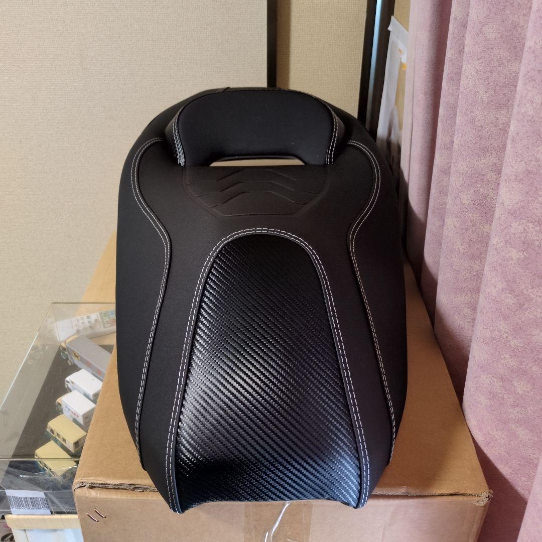 週末限定出品　PCX JF81 ローダウンシート　美品　送料込