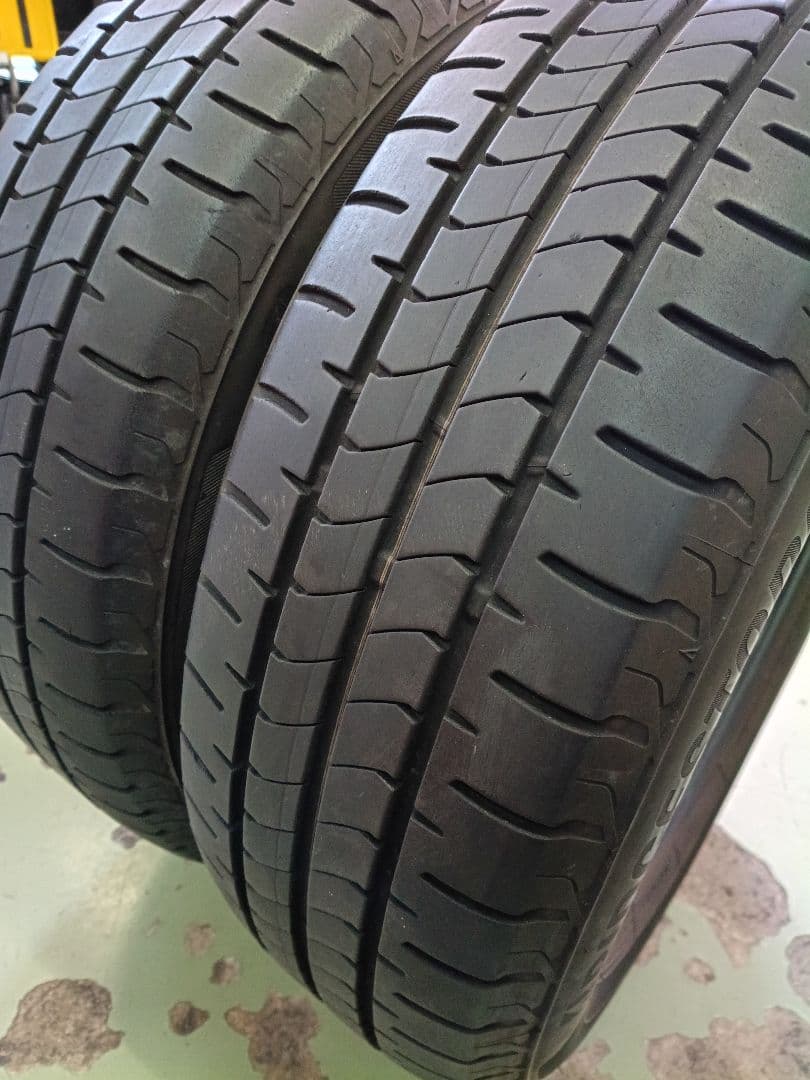 『全国送料無料』195/65R15ブリヂストン中古タイヤ2本 A31